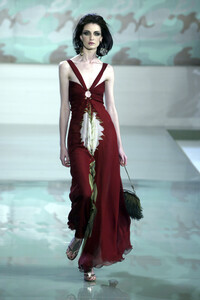 451530897_Valentino2003WomenRTW64.thumb.jpg.82ab1c4a1cbdf133dcab0d244ed42195.jpg