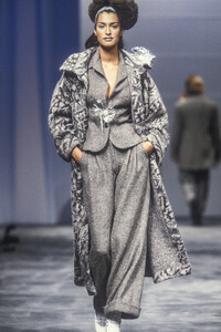 455431942_MissoniFall19953.thumb.jpg.1702d1ef105855e194bbbb6b3b500b49.jpg