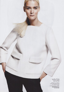 495239427_Jackson_US_Harpers_Bazaar_September_2010_08.thumb.jpg.52257512ffe0ef3647a776bbcc1748d5.jpg