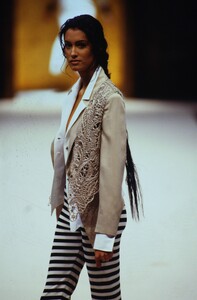 517013950_ozbek-yasmeen(3).thumb.jpg.4ce91a4f090c05fa0440a9f43eed6b82.jpg