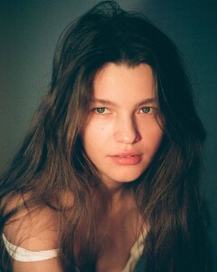 550418288_AizhanK.Olga-Obumova-by-Aizhan-K-4.thumb.jpg.f23814f4327edf259d22a83780f7114d.jpg