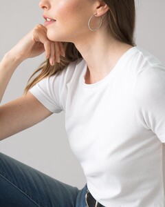 570314973ext2_large.jpg