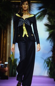 597802054_Christian-Lacroix-Couture-Spring1993-Yasmeen-Ghauri(12).thumb.jpg.771119b820631b371d0d2a4e2c4d69e7.jpg