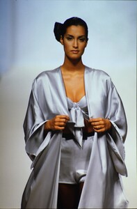 731932294_GuyLarocheHCSpring1995(12).thumb.jpg.27f55010cd4986e0446f9e9c527ce61d.jpg