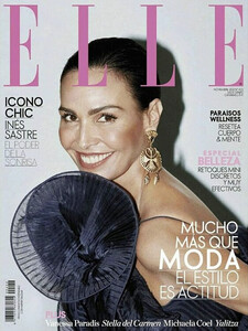 Elle Spain 1121.jpg