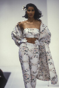 786891082_DolceGabbanaSpring19921.thumb.jpg.57236d4beb4b51e34ca21c3f636b0f00.jpg