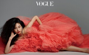 Vogue Korea November 2021 - 00017.jpg