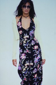 803359458_perry-ellis-ss-93(4).thumb.jpg.99206e12a421a033fa40b359c434a91f.jpg
