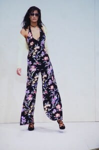 822956721_perry-ellis-ss-93(2).thumb.jpg.d0f280a75b80aa1826bb48fa6f40ecbf.jpg