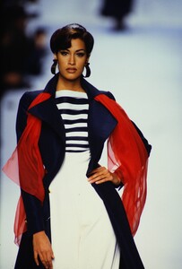 835994823_yasmeen(15).thumb.jpg.99eff82057ac4eaebf55d89826ff220a.jpg