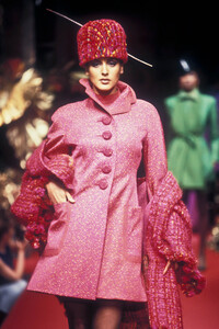 96132968_ChristianDior1994HauteCouture56.thumb.jpg.d1fd387695872b1c70a00dfe89b72475.jpg
