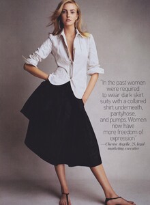 Demarchelier_US_Vogue_November_2005_06.thumb.jpg.380a7358dc968b0a9b50015b9f66402a.jpg