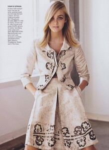 Demarchelier_US_Vogue_November_2005_08.thumb.jpg.4a55ed48266e6da10f2c888ab3805208.jpg