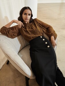 Drapey-Crepe-Button-Skirt-V11101-S20_1500x2000_637323952827376587_200716-VM-E-Bella-SH15-ON-200810-14764_1_copy.jpg