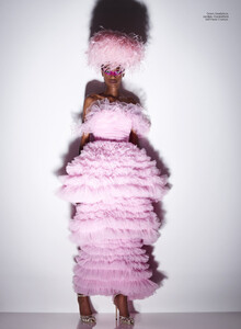 Elle_USA_-_October_202100004.jpg