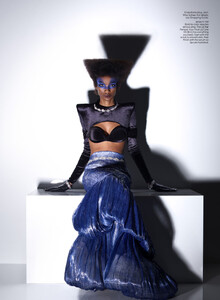 Elle_USA_-_October_2021_(True_PDF)-10.jpg
