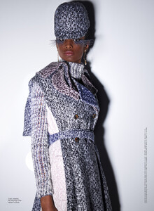Elle_USA_-_October_2021_(True_PDF)-9.jpg