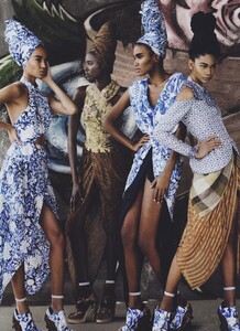 Gangs_Testino_US_Vogue_February_2011_09.thumb.jpg.765070609854d4227806b9d539e346d4.jpg