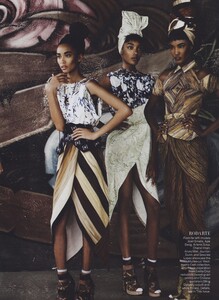 Gangs_Testino_US_Vogue_February_2011_10.thumb.jpg.95c237b324d353fba2ad54646379391a.jpg