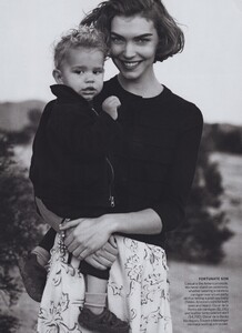 Lindbergh_US_Vogue_February_2011_07.thumb.jpg.4120f68266152a00f93bfef9e224ca99.jpg