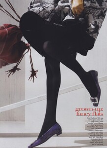 Meisel_US_Vogue_August_2005_10.thumb.jpg.3ba86f54b780bced02f3b3729e17bfa5.jpg