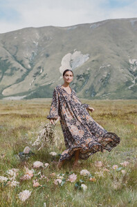 MysticGown-FilmXnzSpell17-2.jpg