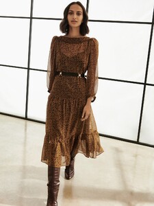 Organic-Shadow-Midi-Dress-V91767-S20_1500x2000_637324072097334571_200716-VM-E-Bella-SH02-ON-200810-12939_1_copy.jpg