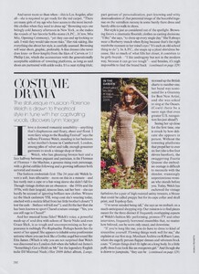Pennetta_Walker_US_Vogue_April_2011_01.thumb.jpg.66942f5c9e95b20d10fe558c4ba82f13.jpg