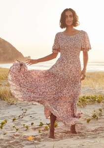 Q4202-20284-NK-FreyaLiseSleevedMaxiDress-Pink-front2_2000x.jpg