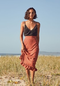 Q4202-20285-AN-FlorenceGiaMidiSkirt-Terracotta-front3_2000x.jpg