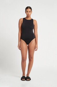 S06-20835-SirTheLabel-0123.jpg