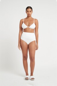 S29-20835-SirTheLabel-0528.jpg
