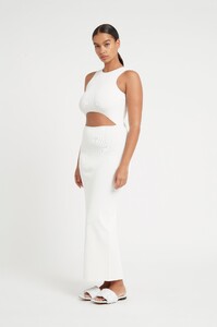 S44-20835-SirTheLabel-0789.jpg