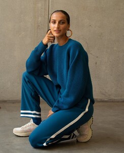 SONNYCREWNECK_0003_NAGNATATETHER-1985.jpg
