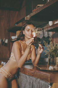 SPELL-Mystic-Campaign-Featuring-Bella-Thomas-by-Jamie-Green-44.jpg