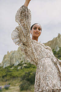SPELL-Mystic-Campaign-Featuring-Bella-Thomas-by-Jamie-Green-5.jpg