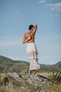 SPELL-Mystic-Campaign-Featuring-Bella-Thomas-by-Jamie-Green-85.jpg