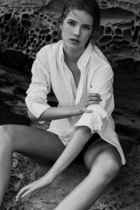 Summer-Swimwear-Beach-Fashion-editorial-lookbook-Maroubra-Sydney-Black-And-White-Jenny-Wu-Photography-Minimalist_003.thumb.jpg.81ba748836d8e5cbdd9dfefa6dfe51e3.jpg