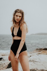 Summer-Swimwear-Beach-Fashion-editorial-lookbook-Maroubra-Sydney-Jenny-Wu-Photography_001.thumb.jpg.7b3cab2abad0a3b31e1350a4cde18418.jpg