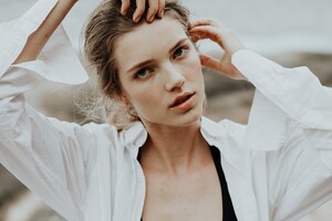 Summer-Swimwear-Beach-Fashion-editorial-lookbook-Maroubra-Sydney-Jenny-Wu-Photography_013.thumb.jpg.90ac475a58043e2db91127b0bcf2bc0c.jpg