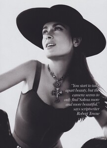 Testino_US_Vogue_June_2005_06.thumb.jpg.387499cdc709dee665481076e565cb06.jpg