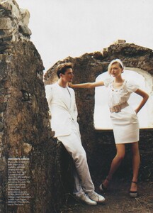 Testino_US_Vogue_November_2005_08.thumb.jpg.62feb0f765ede3312ca08b27161e151e.jpg