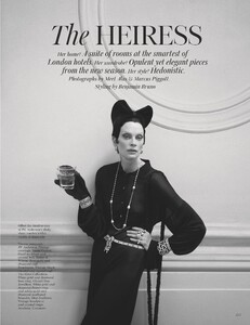 Vogue-November-2021-page-002.jpg