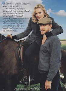 Walker_US_Vogue_August_2005_02.thumb.jpg.804abc93e81272e90e34361882f044cc.jpg