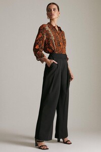 black-petite-city-stretch-pleat-wide-leg-trouser.jpeg