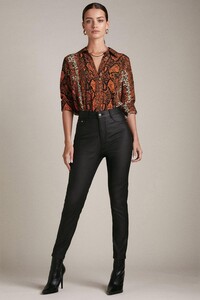 black-petite-coated-luxe-cut-skinny-jean--.jpeg