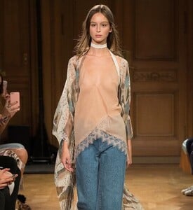 chiara_vionnet.thumb.jpg.f55aebaf673e92bb252cdb4318148437.jpg