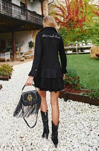 dont-look-back-black-dress-by-fetiche-suances.jpg