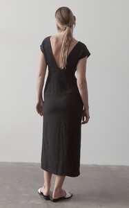 large_st-agni-black-origami-linen-midi-dress-2.jpeg