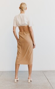 large_third-form-neutral-lets-split-cutout-colorblock-crepe-midi-t-shirt-dress-2.jpeg